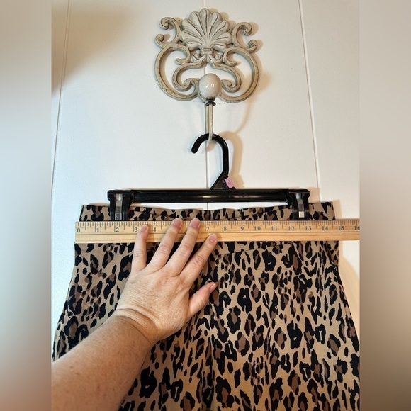 Torrid Women’s Leopard Print Leggings Size 0 - Picture 6 of 10